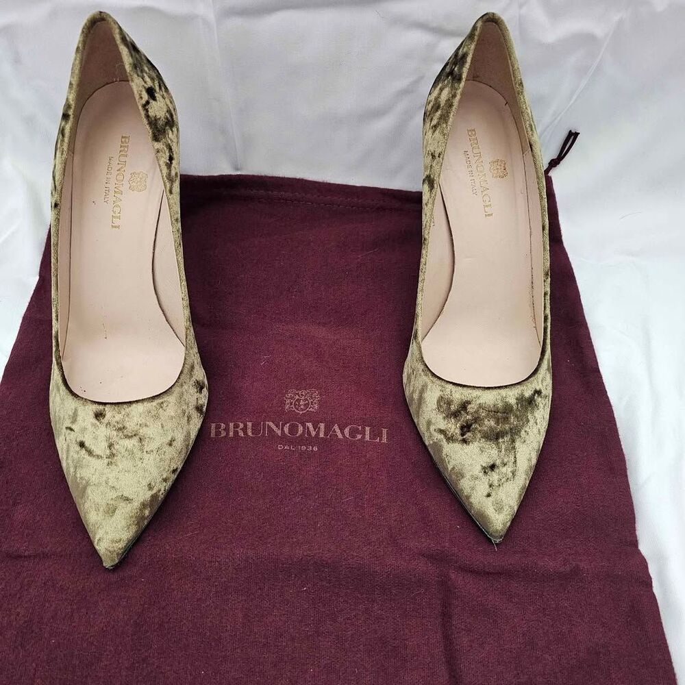 Bruno Magli Olive Crushed Velvet Heels – EU 38.5 / US 8 | Made in Italy